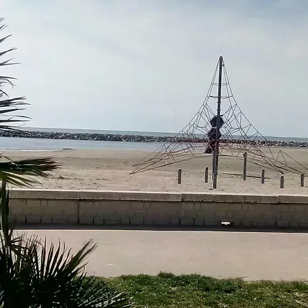 Les cigales de mer Le Grau-du-Roi Extérieur photo